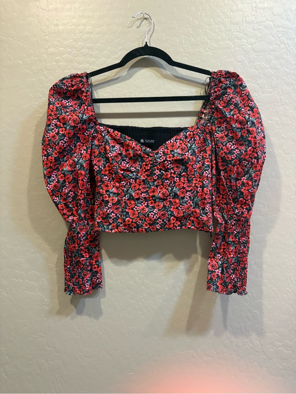 Zara Red Rose-Print Puff Sleeve Crop Top